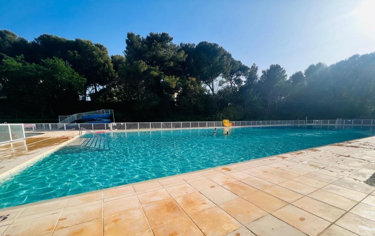 Domaine De La Coudouliere, Vue Mer, Plage, Piscine Et Parc Six-Fours-les-Plages Exteriör bild