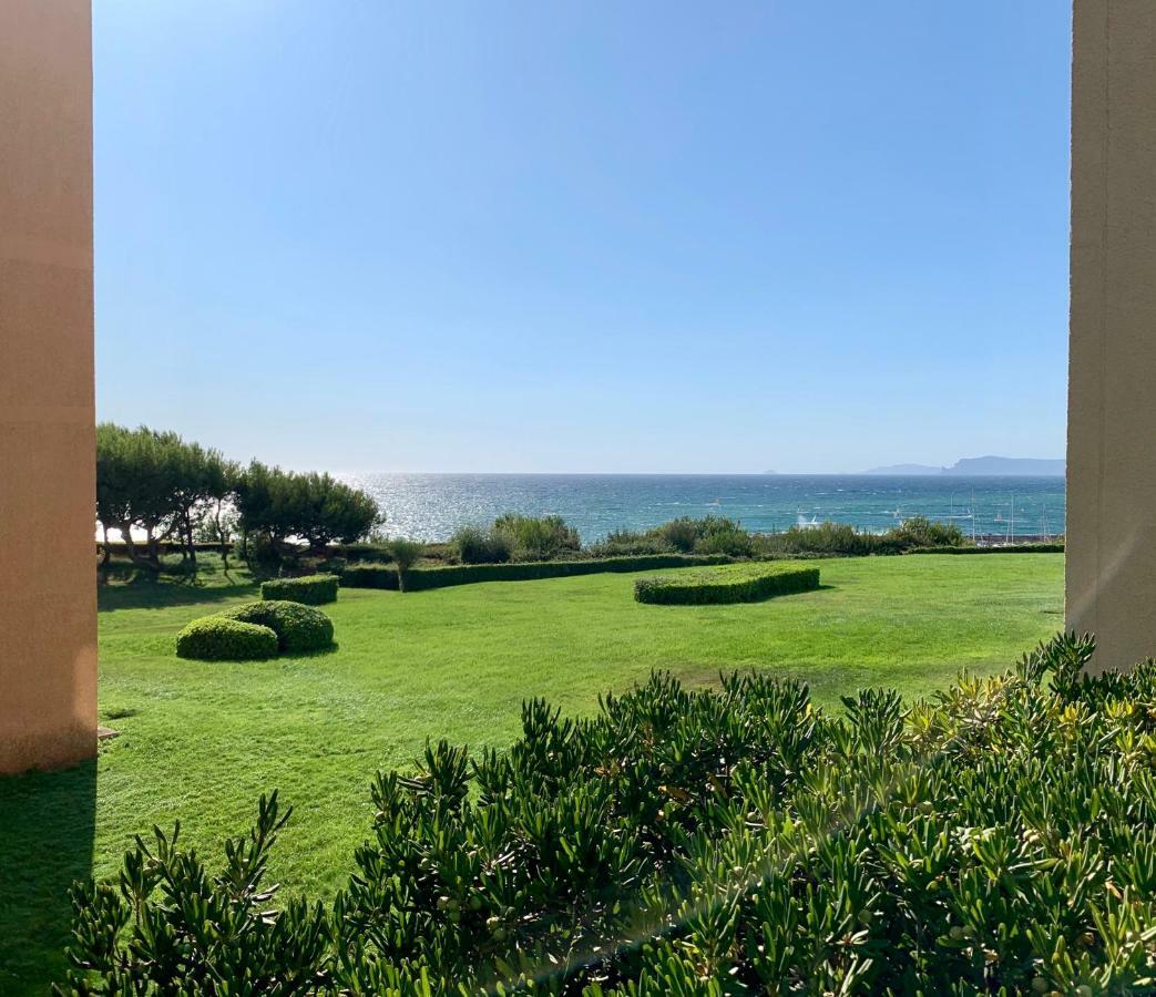 Domaine De La Coudouliere, Vue Mer, Plage, Piscine Et Parc Six-Fours-les-Plages Exteriör bild